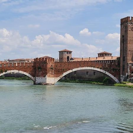 Queen Verona Luxury Apartment Bagian luar foto