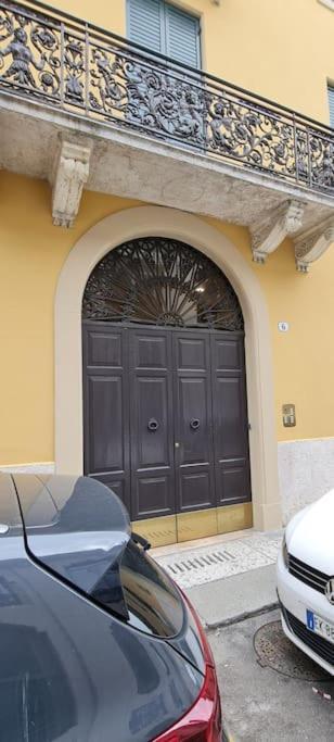 Queen Verona Luxury Apartment Bagian luar foto