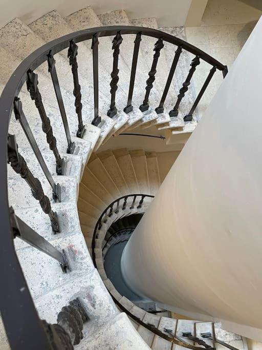 Queen Verona Luxury Apartment Bagian luar foto