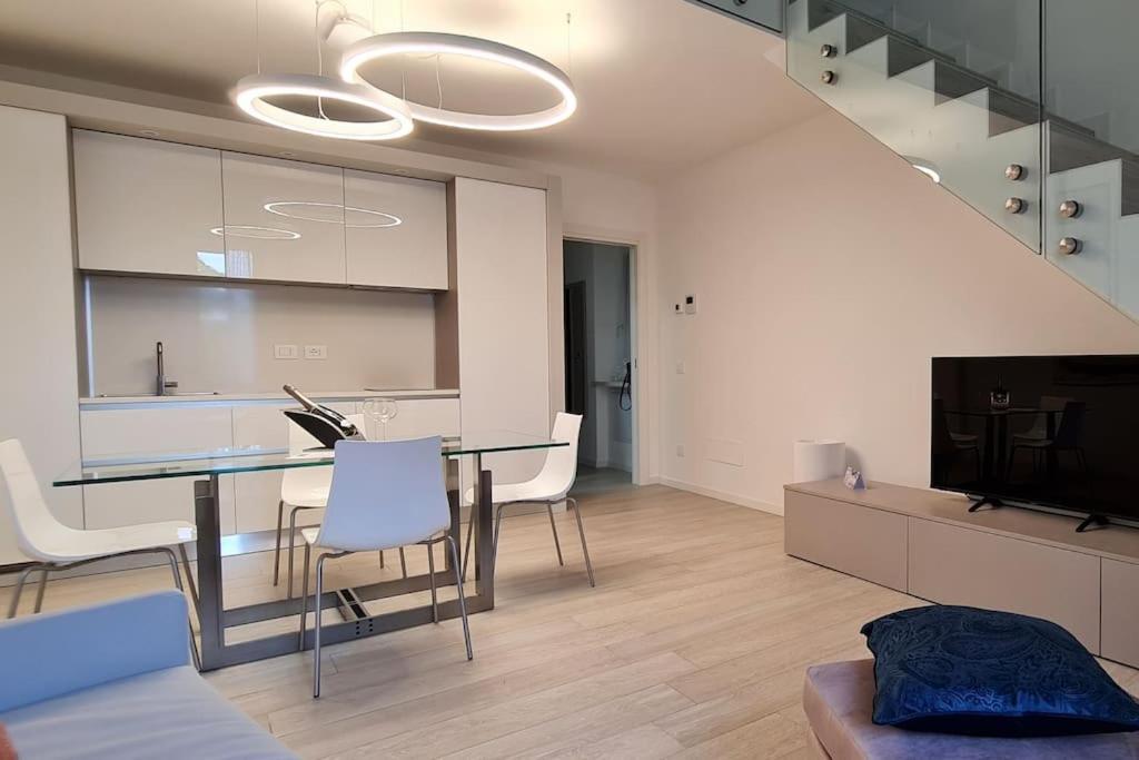 Queen Verona Luxury Apartment Bagian luar foto