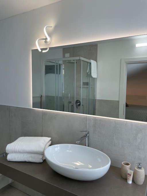 Queen Verona Luxury Apartment Bagian luar foto